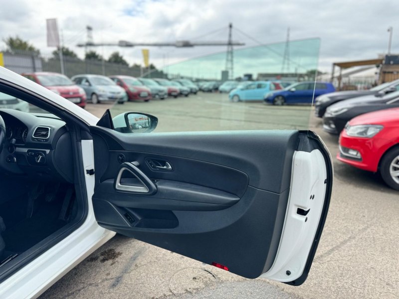 VOLKSWAGEN SCIROCCO