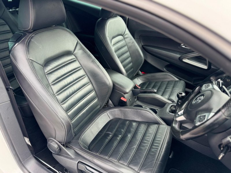 VOLKSWAGEN SCIROCCO