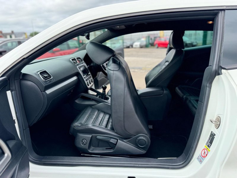 VOLKSWAGEN SCIROCCO