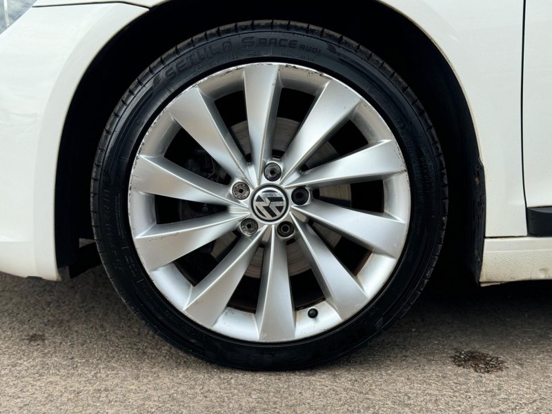 VOLKSWAGEN SCIROCCO