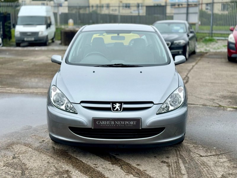 PEUGEOT 307