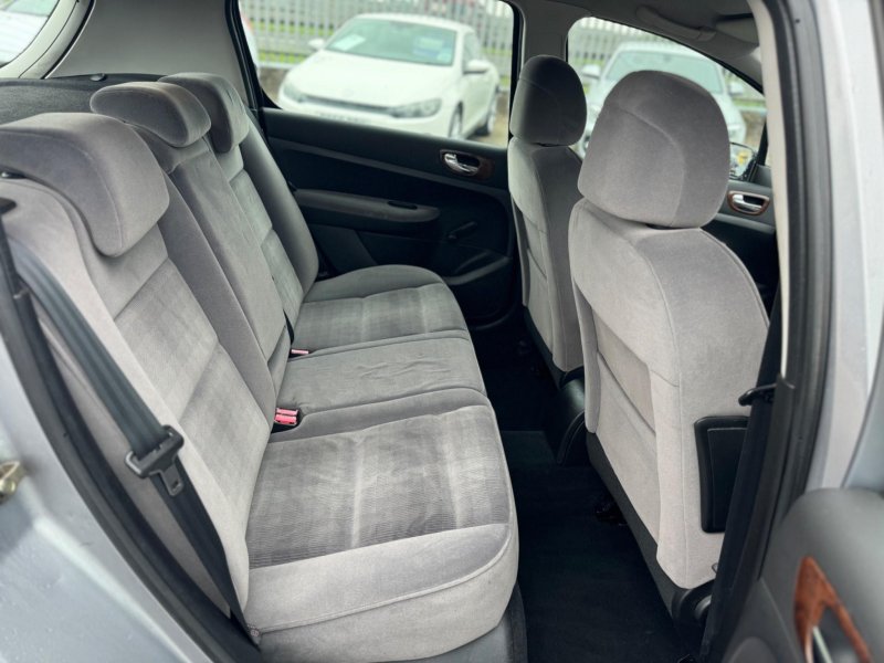 PEUGEOT 307