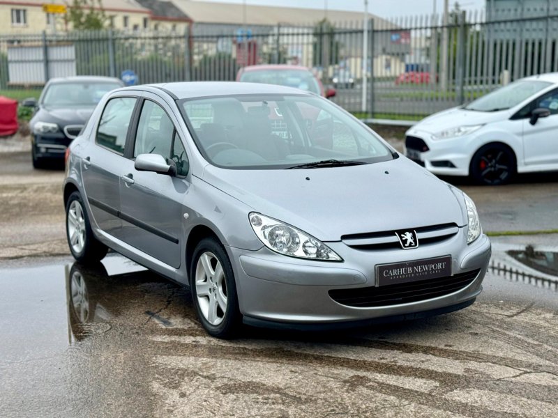 PEUGEOT 307