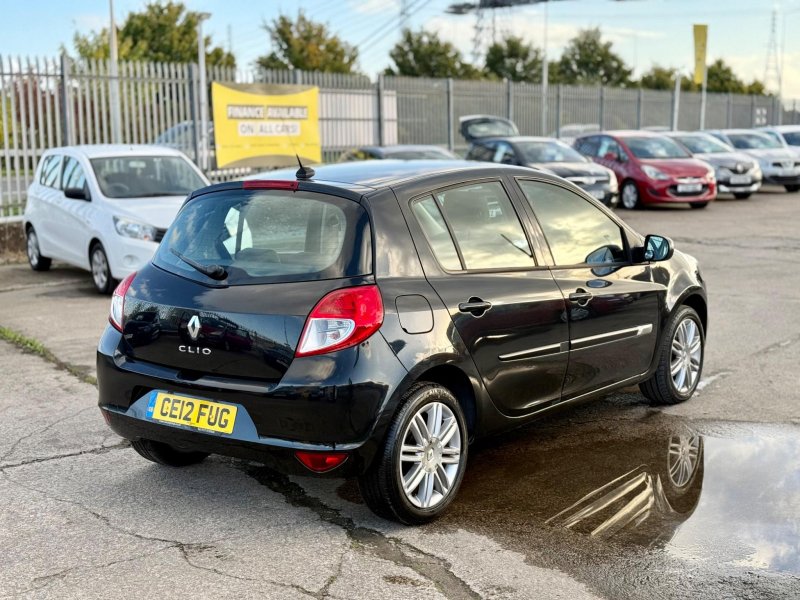 RENAULT CLIO