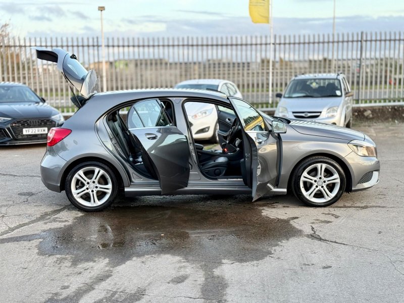 MERCEDES-BENZ A CLASS