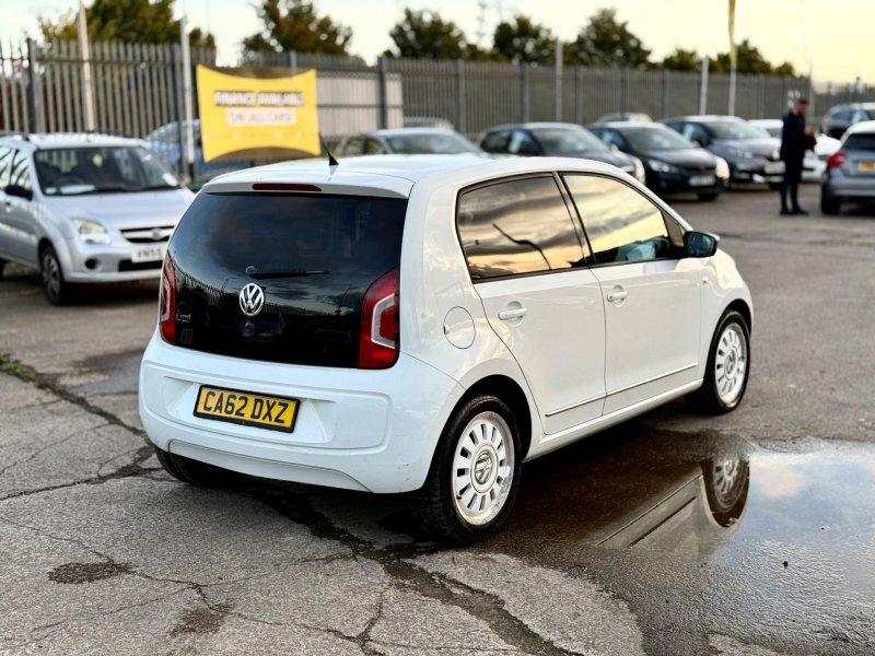 VOLKSWAGEN UP