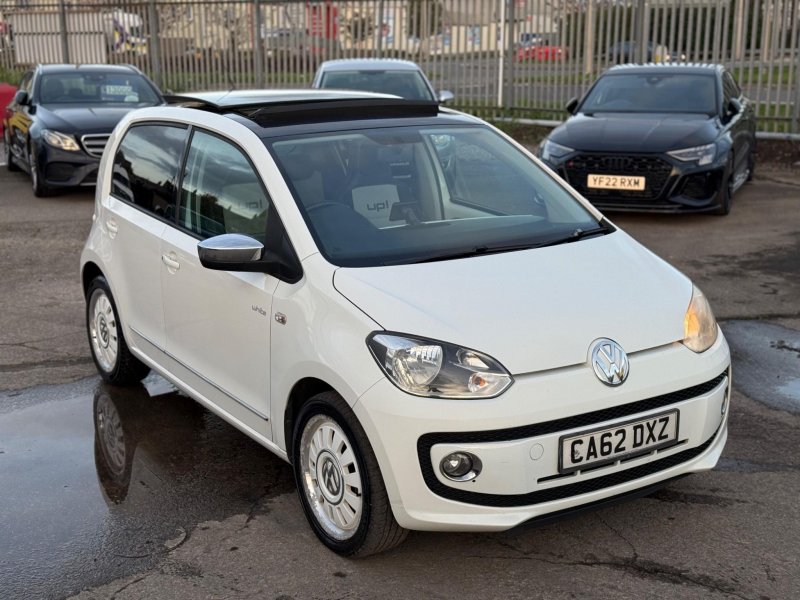 VOLKSWAGEN UP