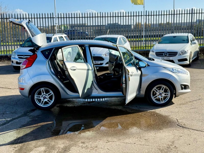 FORD FIESTA