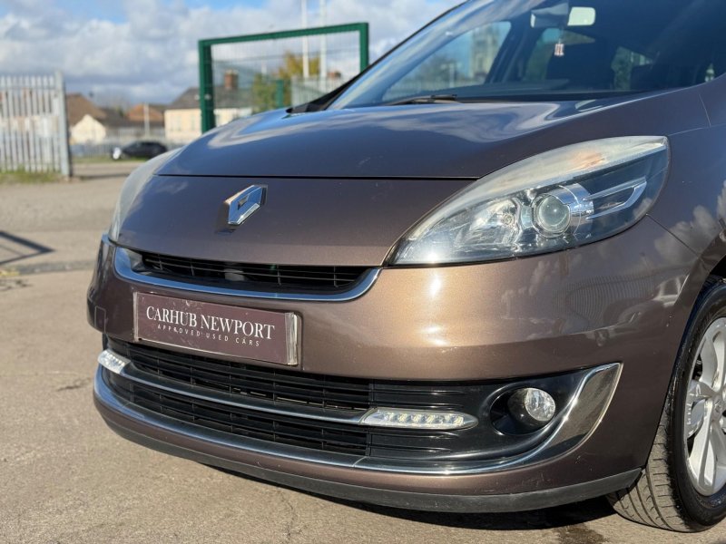 RENAULT GRAND SCENIC