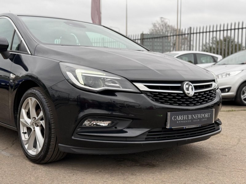 VAUXHALL ASTRA