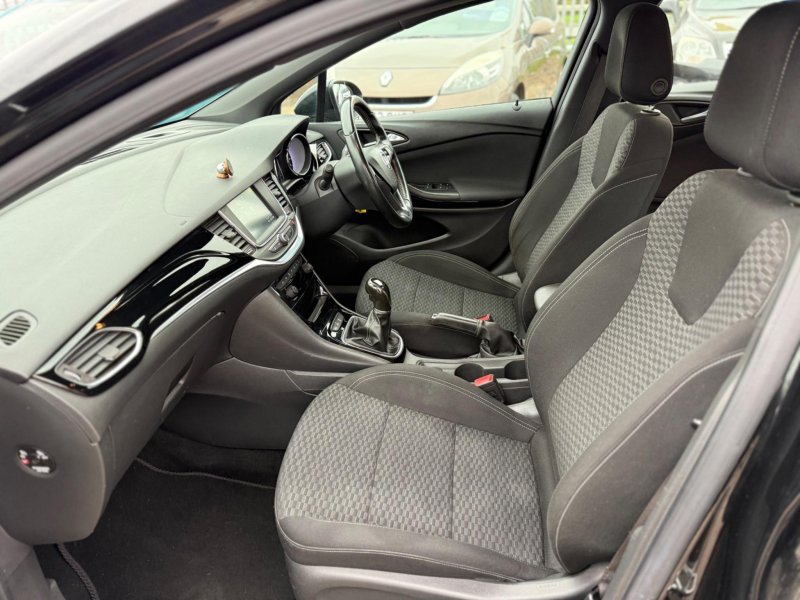 VAUXHALL ASTRA
