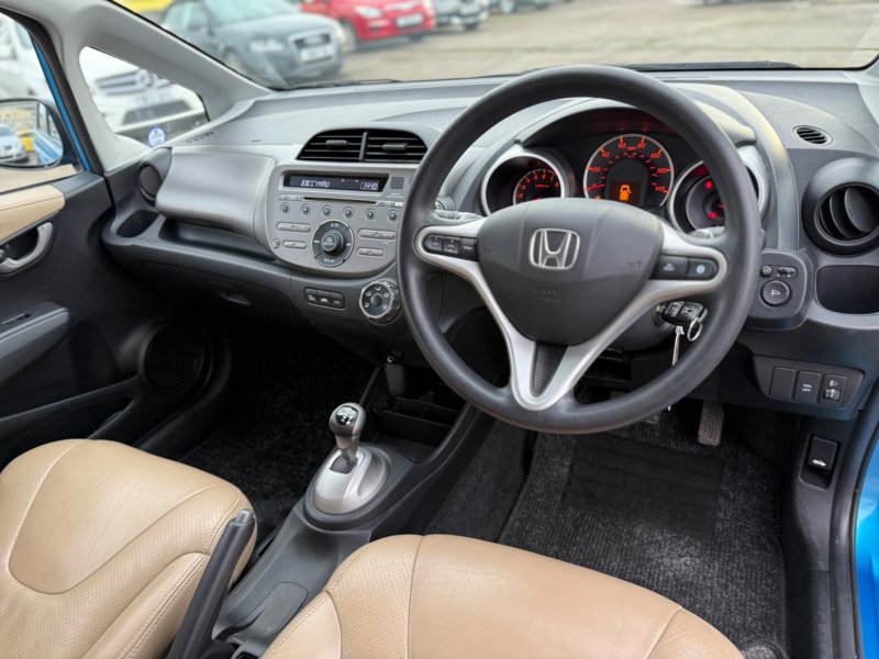 HONDA JAZZ