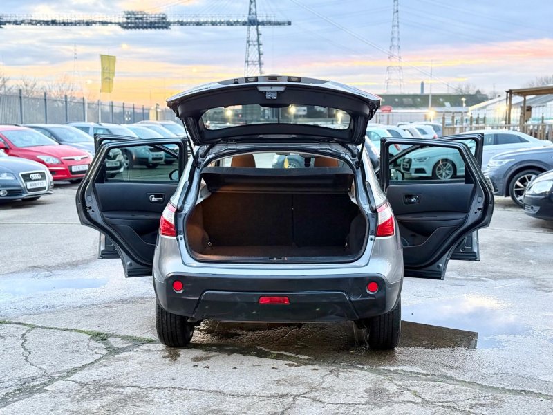 NISSAN QASHQAI