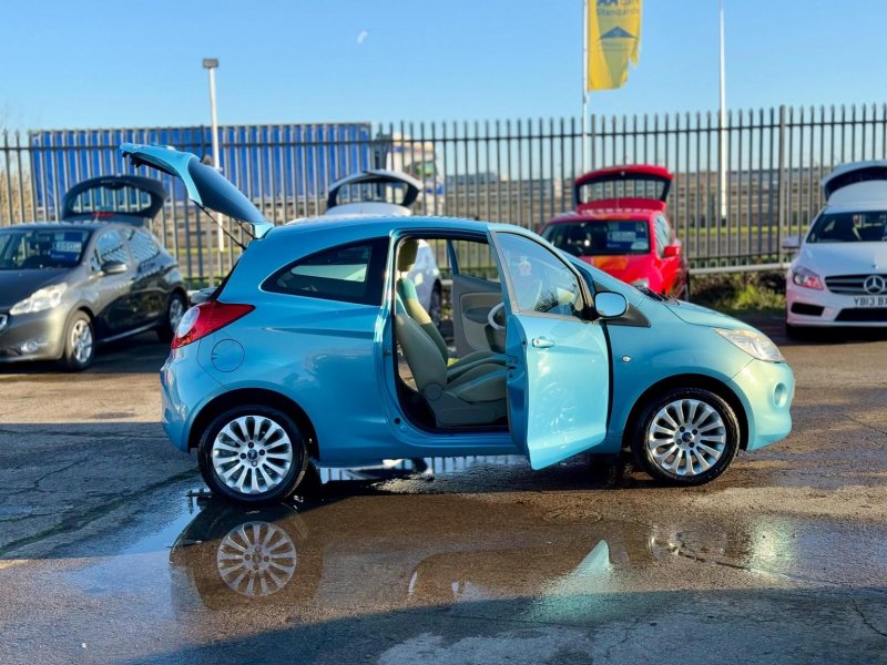 FORD KA