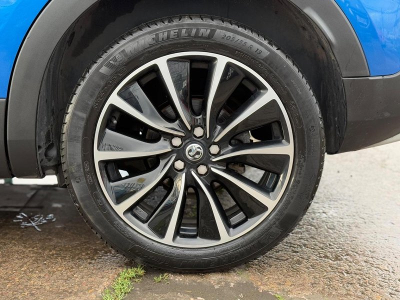 VAUXHALL GRANDLAND X