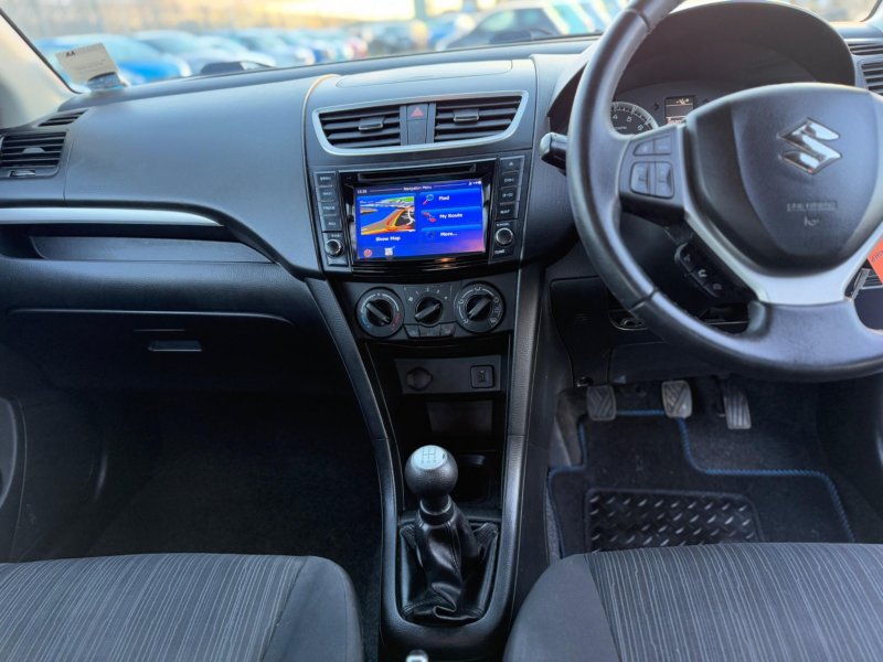 SUZUKI SWIFT