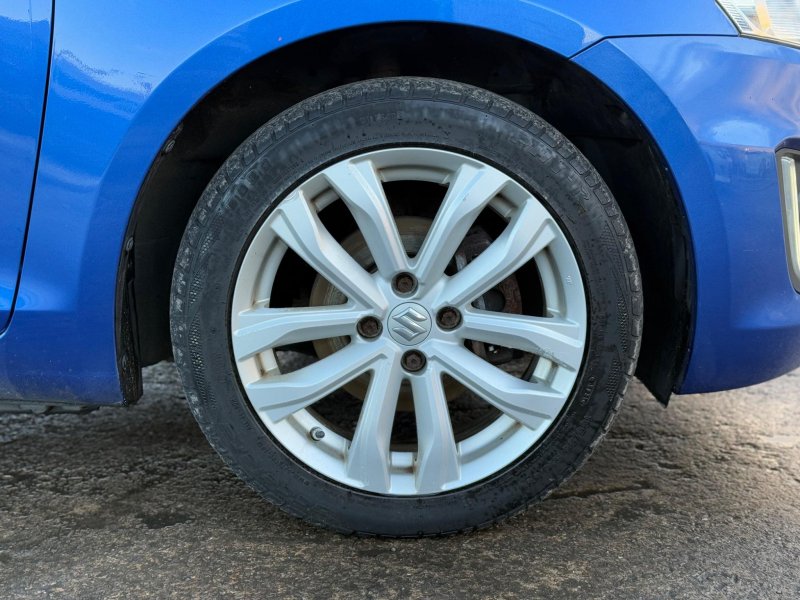SUZUKI SWIFT