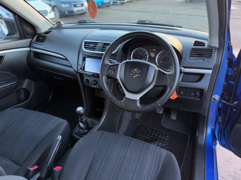 SUZUKI SWIFT