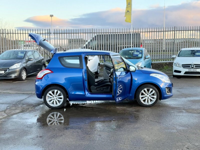 SUZUKI SWIFT