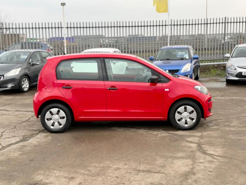 VOLKSWAGEN UP