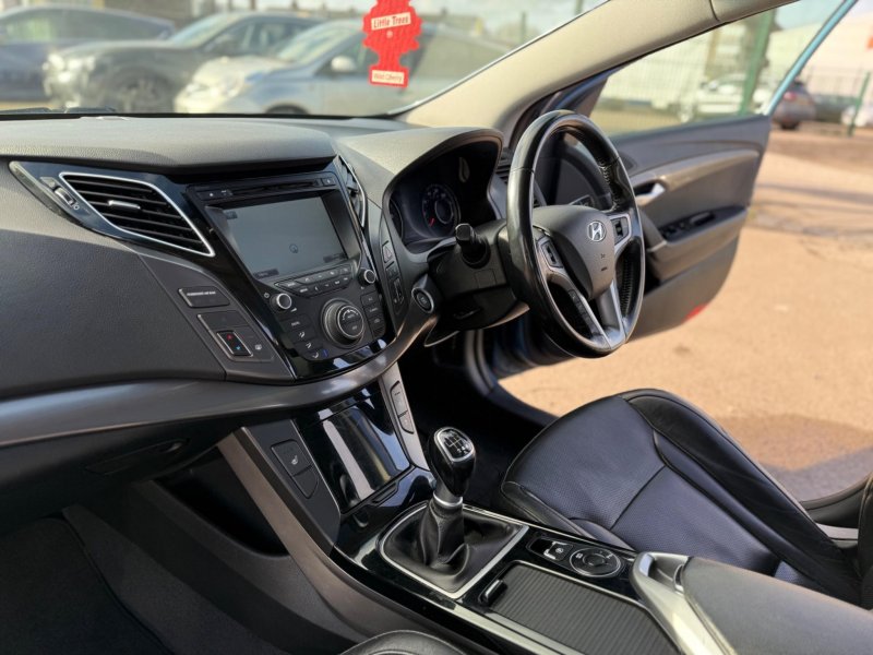 HYUNDAI I40