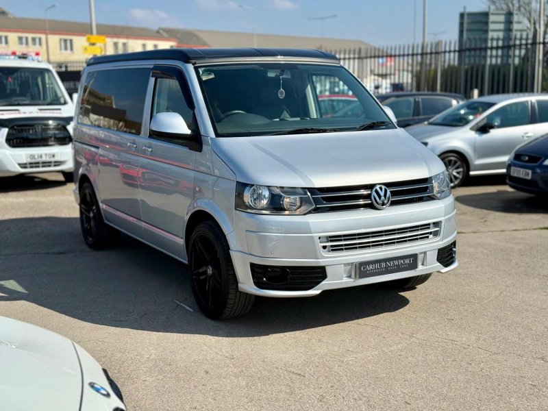 VOLKSWAGEN TRANSPORTER SHUTTLE
